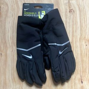 NWT Nike Women’s Aeroshield Running Gloves size L